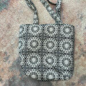 14” x 14” cotton quilt like bag, like new